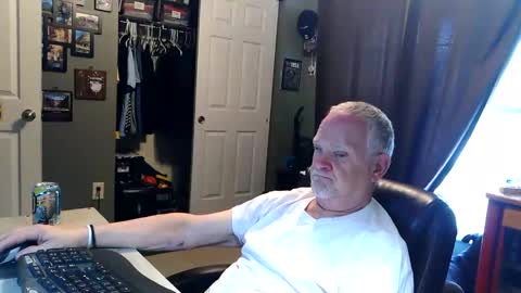 midwestdad09 online show from 05-07-26, 09:53
