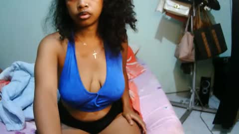 Snapshot of miel_07 chatting on 02-13-26, 12:50 miel_07 online show from 02-13-26, 12:50