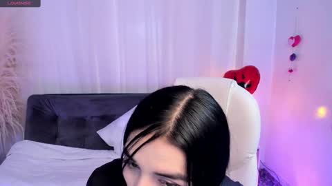 miel_gomez online show from 02-25-25, 08:19