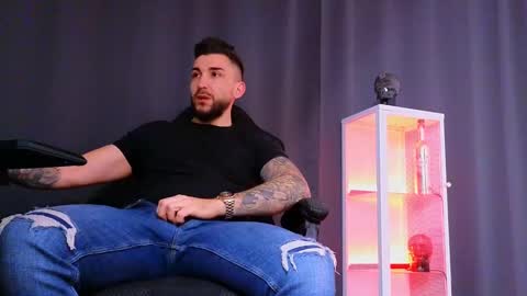 MightyAaron online show from 02-13-25, 05:58