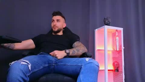 MightyAaron online show from 02-20-25, 09:55