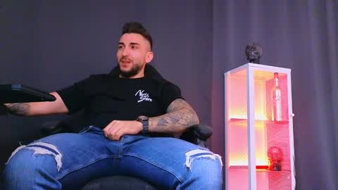 MightyAaron online show from 02-22-25, 06:06