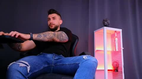 MightyAaron online show from 02-26-25, 04:36