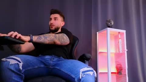 MightyAaron online show from 03-03-25, 08:05