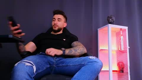 MightyAaron online show from 03-04-25, 11:51