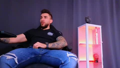 MightyAaron online show from 03-06-25, 02:51