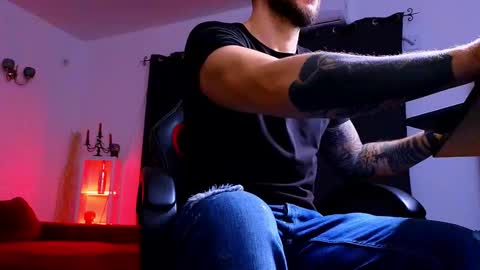 MightyAaron online show from 09-21-25, 02:24