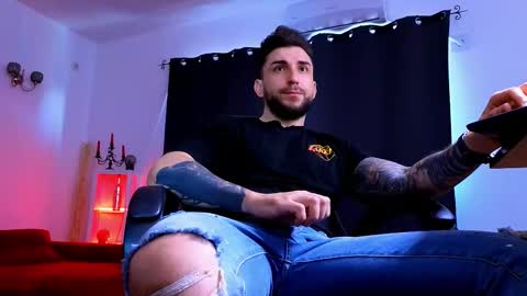 MightyAaron online show from 02-03-26, 06:40