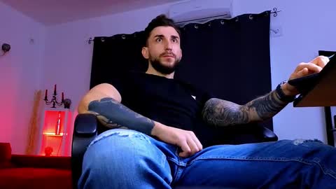 MightyAaron online show from 02-15-26, 07:51