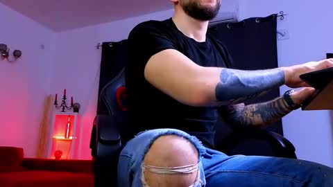 MightyAaron online show from 02-20-26, 07:36