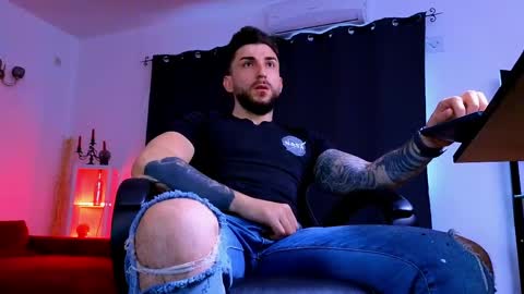 MightyAaron online show from 05-14-26, 03:57