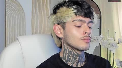 Snapshot of mihailleroy chatting on 12-13-24, 10:13 MIHAIL LEROY finally independent model online show from 12-13-24, 10:13