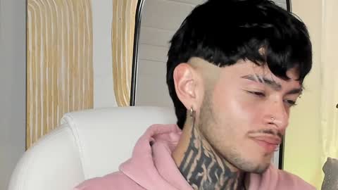 Snapshot of mihailleroy chatting on 01-16-25, 04:07 MIHAIL LEROY finally independent model online show from 01-16-25, 04:07