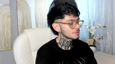 Snapshot of mihailleroy chatting on 02-10-25, 11:13 MIHAIL LEROY finally independent model online show from 02-10-25, 11:13