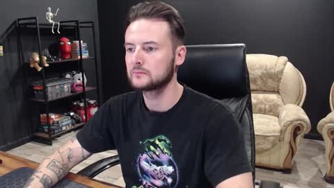 Misha Winchester online show from 10-20-25, 04:07