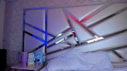 MIA 3 online show from 11-05-25, 03:17