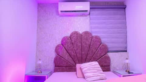 Mia  online show from 12-03-25, 11:52