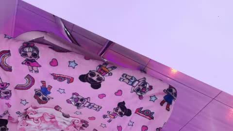 Miia  online show from 04-17-26, 11:02