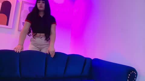 Snapshot of miia__owens chatting on 05-21-26, 10:55 Miia online show from 05-21-26, 10:55