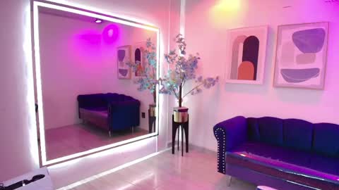 Snapshot of miia__owens chatting on 05-31-26, 03:26 Miia online show from 05-31-26, 03:26