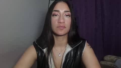 Snapshot of miia__strog chatting on 09-26-25, 07:51 Mmia  strog online show from 09-26-25, 07:51
