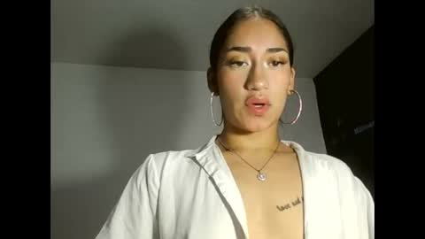 Snapshot of miia__strog chatting on 10-13-25, 12:16 Mmia  strog online show from 10-13-25, 12:16