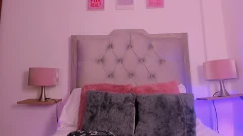 miia_coopper01 online show from 07-23-26, 12:03