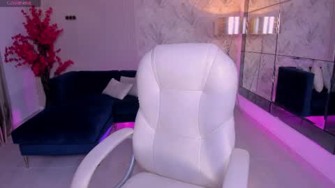 miia_laurent online show from 07-24-26, 11:19