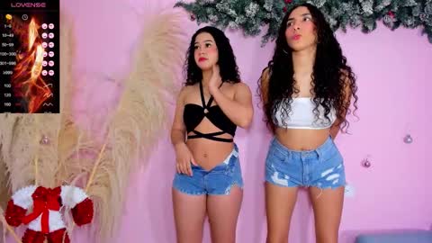 Snapshot of miia_lennox chatting on 11-29-25, 01:30 Mia Gema curly online show from 11-29-25, 01:30