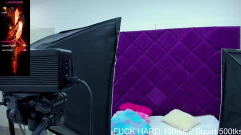 Snapshot of miia_lennox chatting on 12-03-25, 02:41 Mia Gema curly online show from 12-03-25, 02:41