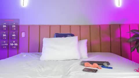 Mia Moon  online show from 03-10-26, 02:55