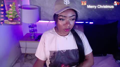 Snapshot of miia_schwarz chatting on 12-15-24, 10:47 Miia Schwarz  online show from 12-15-24, 10:47