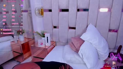 Snapshot of miia_schwarz chatting on 01-24-25, 01:45 Miia Schwarz  online show from 01-24-25, 01:45