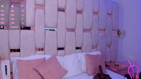 Snapshot of miia_schwarz chatting on 02-04-25, 10:02 Miia Schwarz  online show from 02-04-25, 10:02