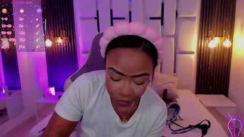 Snapshot of miia_schwarz chatting on 10-16-25, 02:29 Miia Schwarz  online show from 10-16-25, 02:29