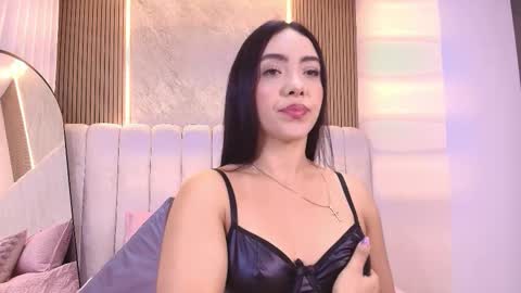 miia scoott  online show from 11-28-25, 11:57