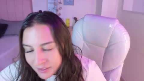 M I I A     online show from 07-22-26, 08:00