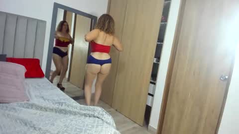 Mia Weed online show from 04-12-26, 03:33