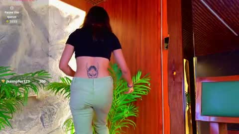  CALL ME MIA  online show from 05-14-26, 04:25