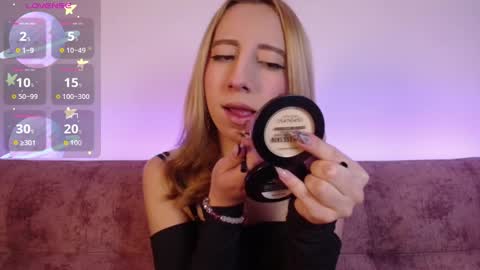 MIIA     online show from 11-25-25, 02:44