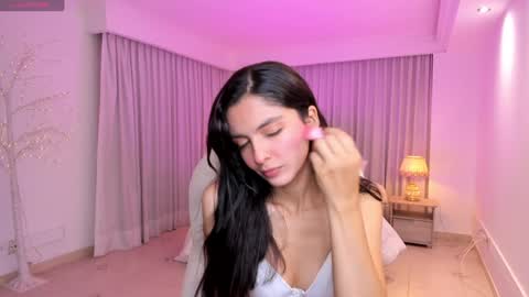 Mia online show from 01-18-25, 03:20