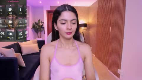 Mia online show from 11-25-25, 11:10