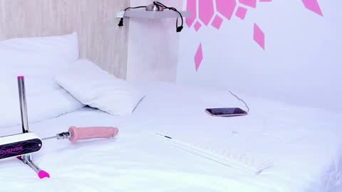 miiaa_m online show from 03-29-26, 07:25