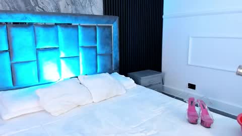 Mia Monroe online show from 09-10-25, 07:25