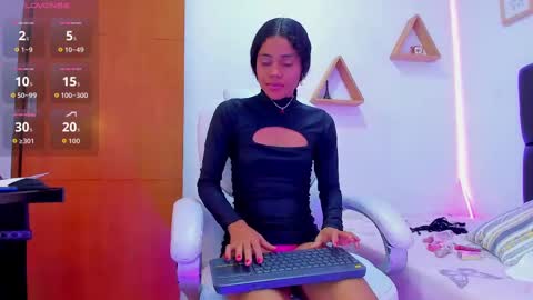 mia sofia online show from 09-25-25, 07:06