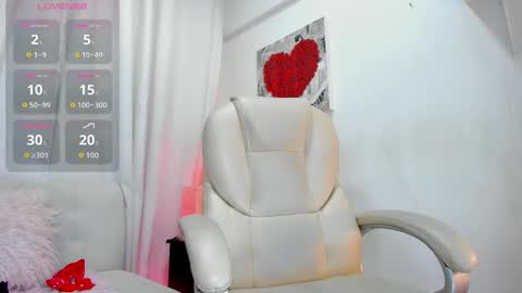 mia sofia online show from 09-27-25, 11:48