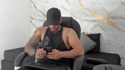 Daniel online show from 09-19-25, 01:01