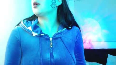 Snapshot of miila_a chatting on 01-16-25, 02:19 Mila  online show from 01-16-25, 02:19