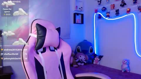 Snapshot of miila_a chatting on 10-01-25, 02:28 Mila  online show from 10-01-25, 02:28