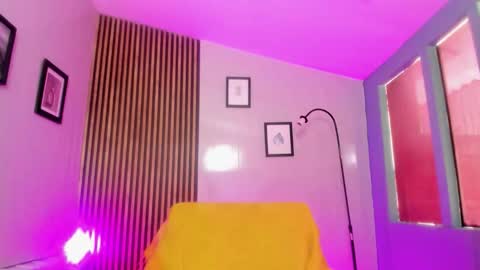 miilu  online show from 01-11-26, 04:01